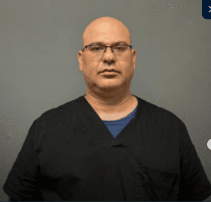 Médico de origen dominicano es arrestado en Connecticut